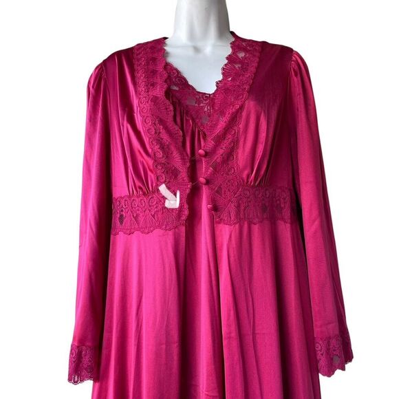 VINTAGE 80s VANITY FAIR Peignoir Set Nightgown & Robe Size Medium Magenta Nylon - Picture 6 of 6